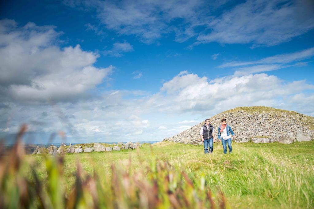 Loughcrew Megalithic Hostel Millbrook ภายนอก รูปภาพ