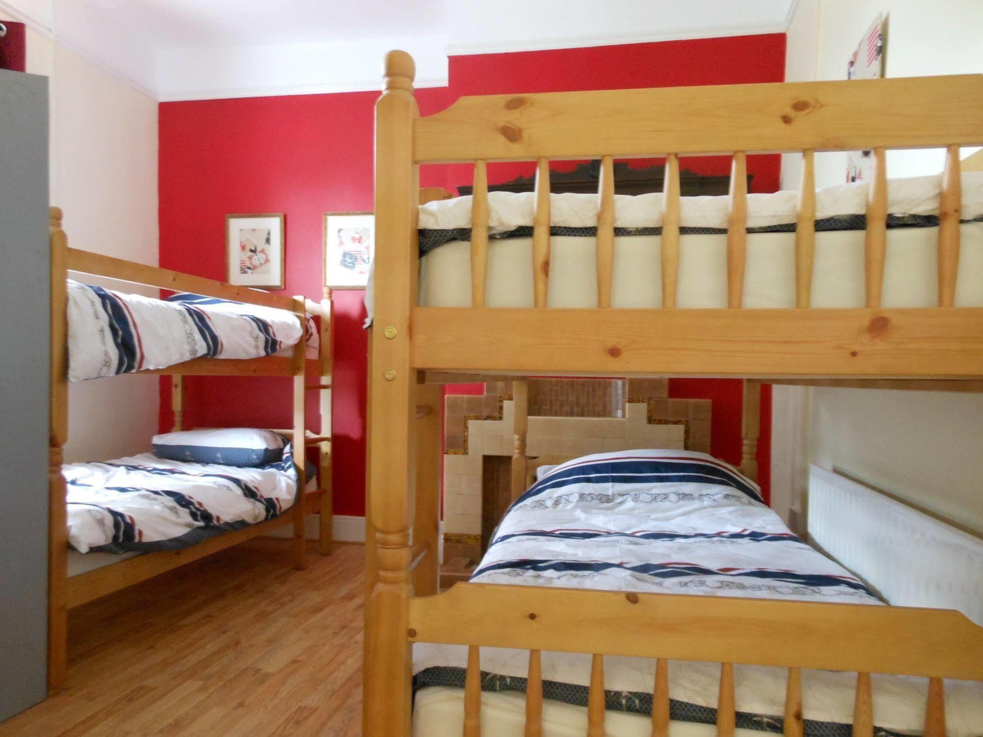 Loughcrew Megalithic Hostel Millbrook ภายนอก รูปภาพ